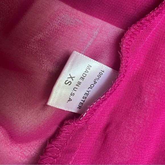 Bobeau Sami Sheer Summer Tank Top with Layers in Fuchsia XS NEW - Picture 8 of 8